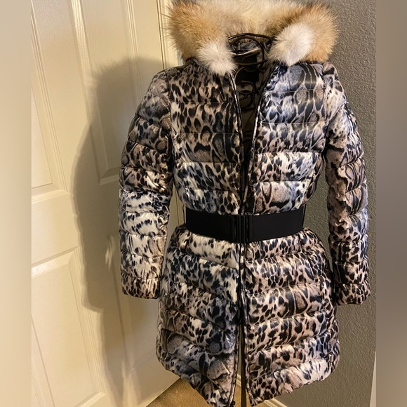 Dawn Levy Down Coat w/ Coyote Trim - Picture 4 of 15
